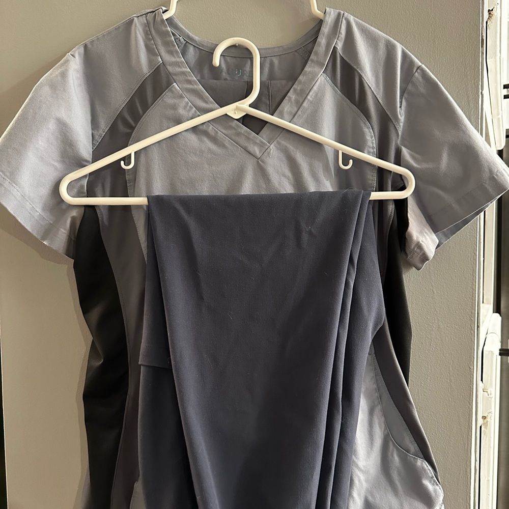 Grey scrub set